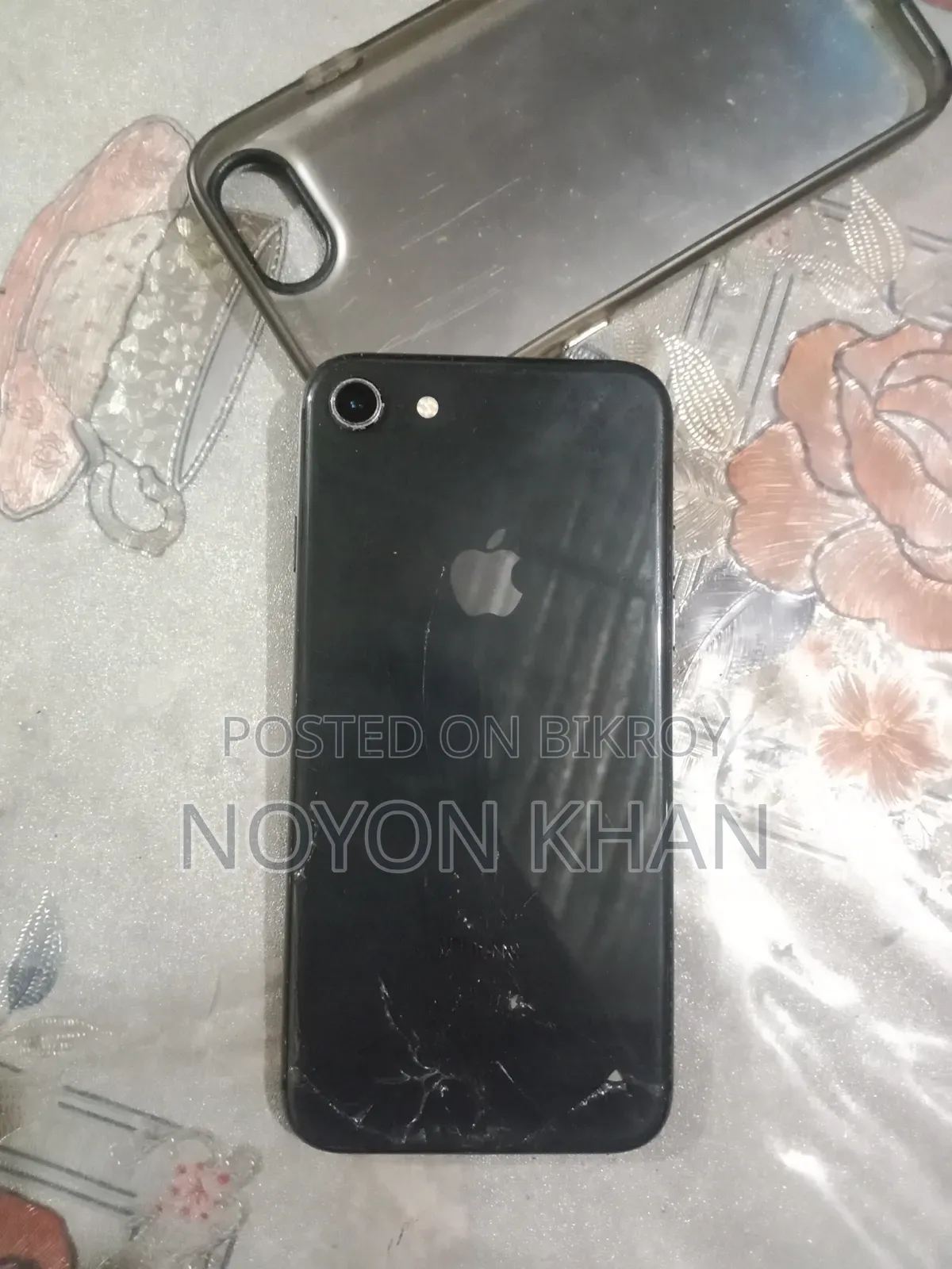 Apple iPhone 8 64 GB Black