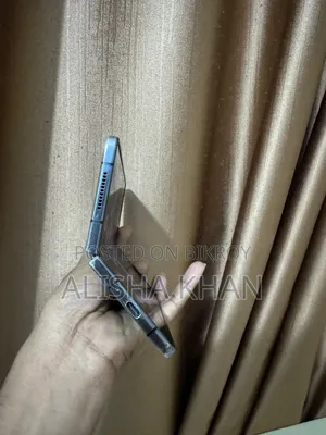 স্যামসাং গ্যালাক্সি জেড ফোল্ড৪ ২৫৬ জিবি ব্ল্যাক