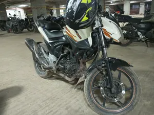 রানার নাইট রাইডার ভি২ ২০১৭ হোয়াইট