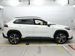 Toyota Corolla Cross 2024 Pearl