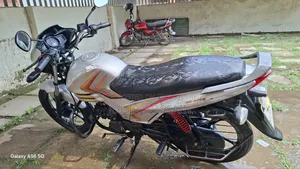 Mahindra Centuro 2016 Gray