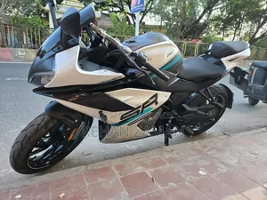 CFMoto 300SR 2025 White