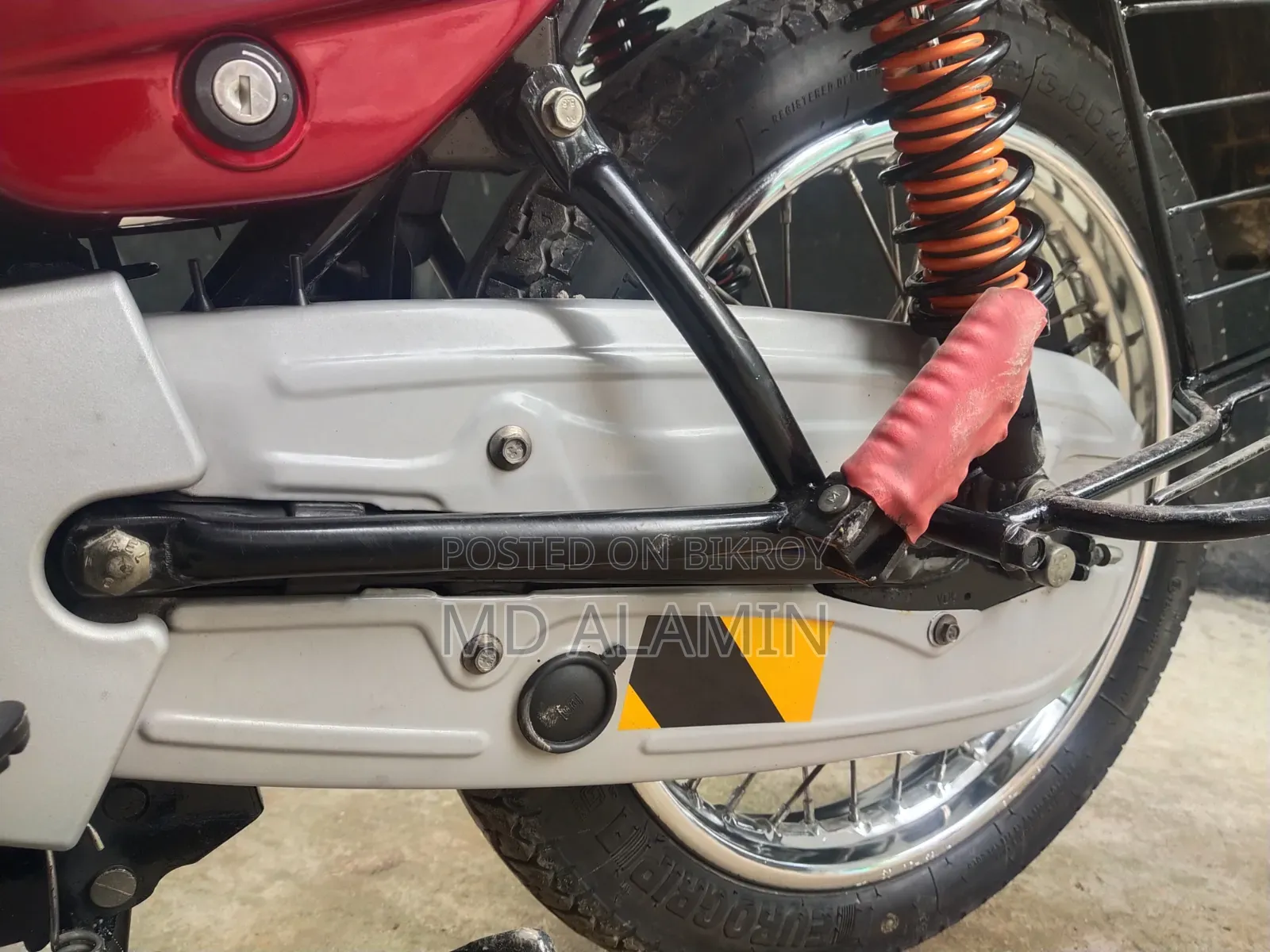 বাজাজ সিটি ১০০ ২০১৮ রেড