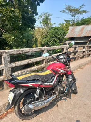 TVS Metro Plus 2020 Red
