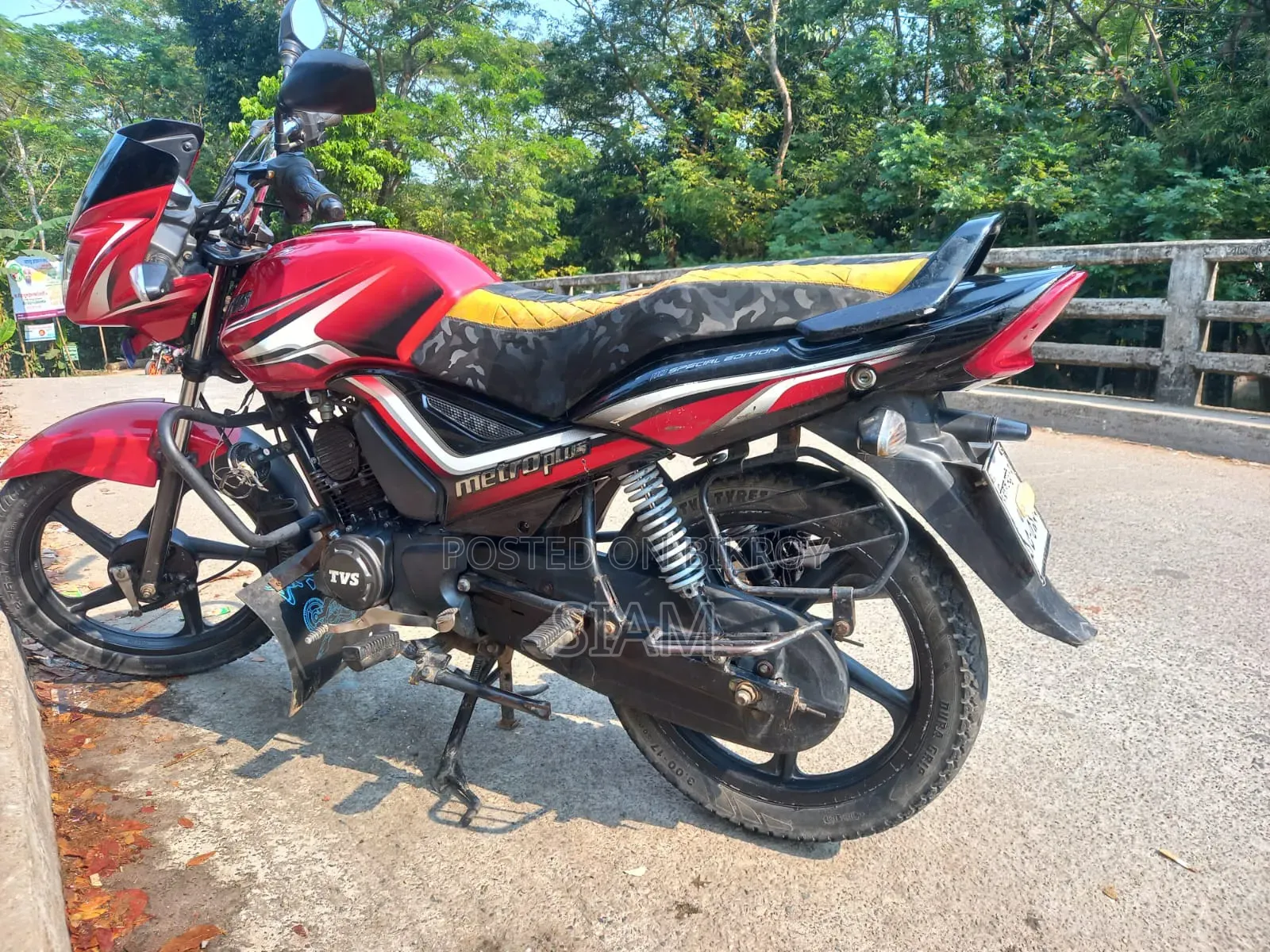 TVS Metro Plus 2020 Red