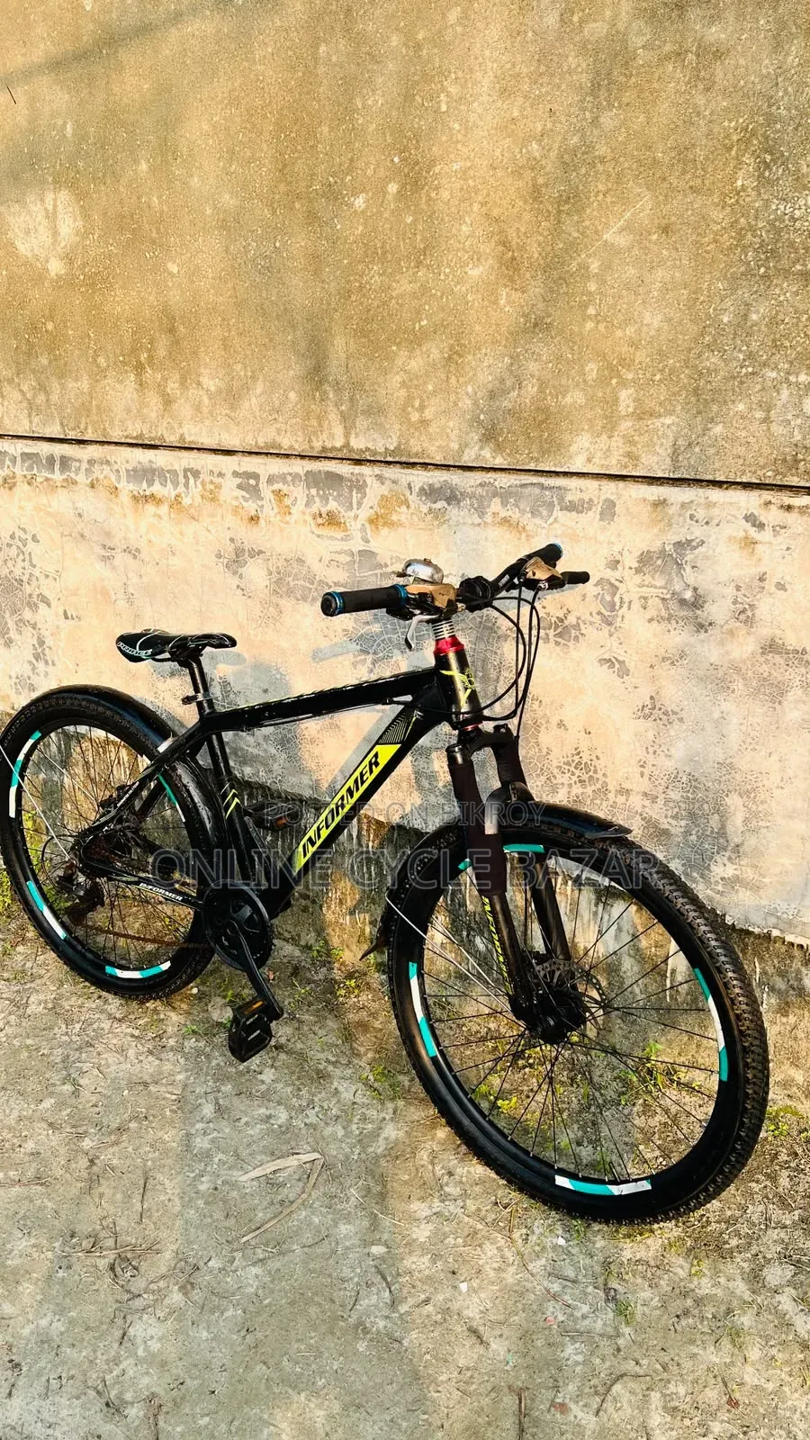 Aluminium Body with two fiber mudguards