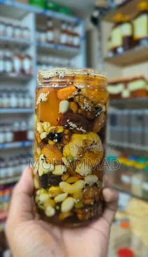 মৌচাক হোম মেড হানি নাটস, ৫০০গ্রাম গ্লাস বটল
