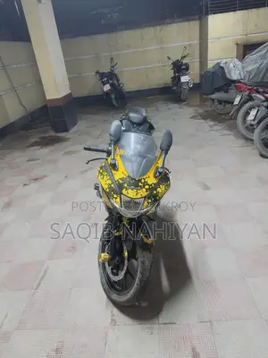 Suzuki GSX-R150 2022 Yellow
