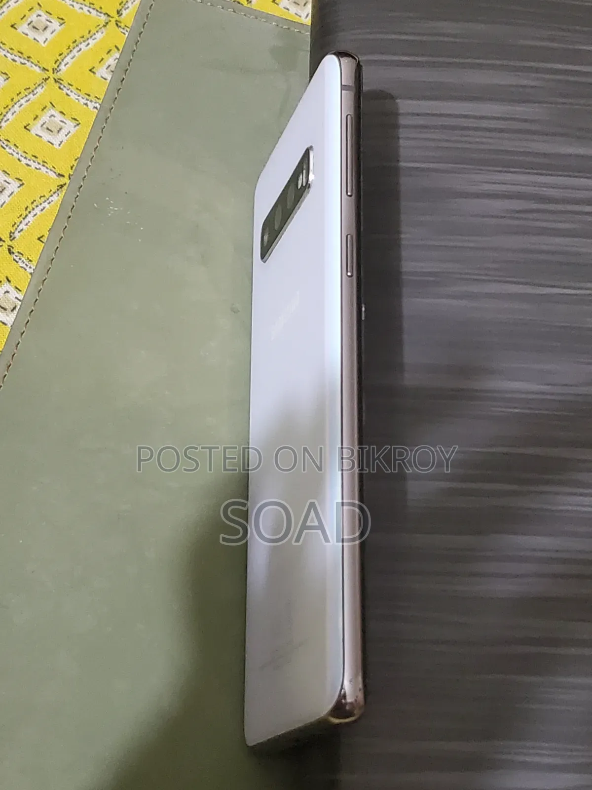 স্যামসাং গ্যালাক্সি এস১০ ১২৮ জিবি সাদা