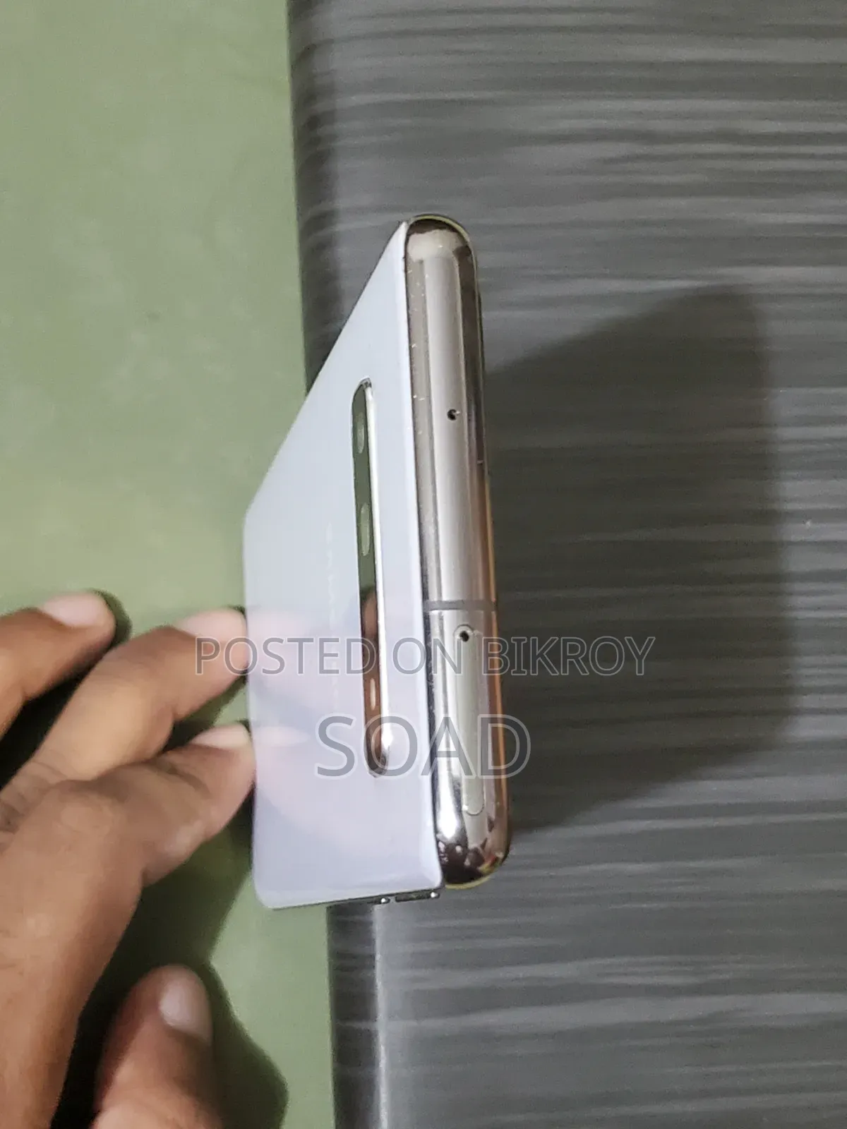 স্যামসাং গ্যালাক্সি এস১০ ১২৮ জিবি সাদা