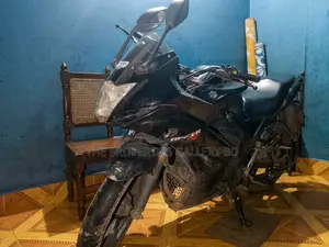 সুজুকি জিক্সার এসএফ ২০১৯ ব্ল্যাক