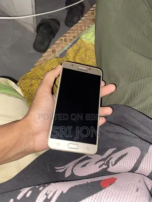 Samsung Galaxy J7 32 GB Gold