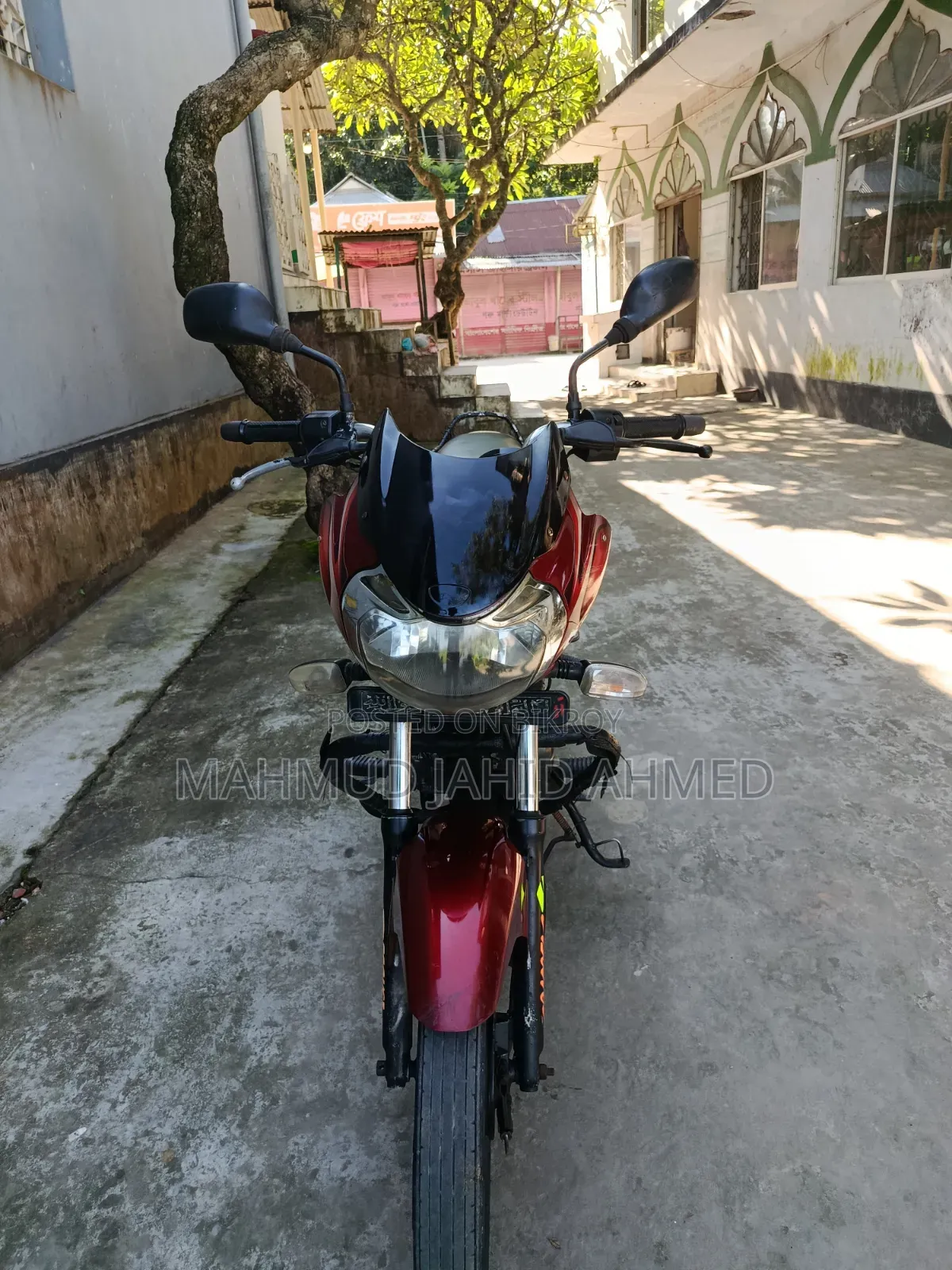 Bajaj Discover 100 2012 Red