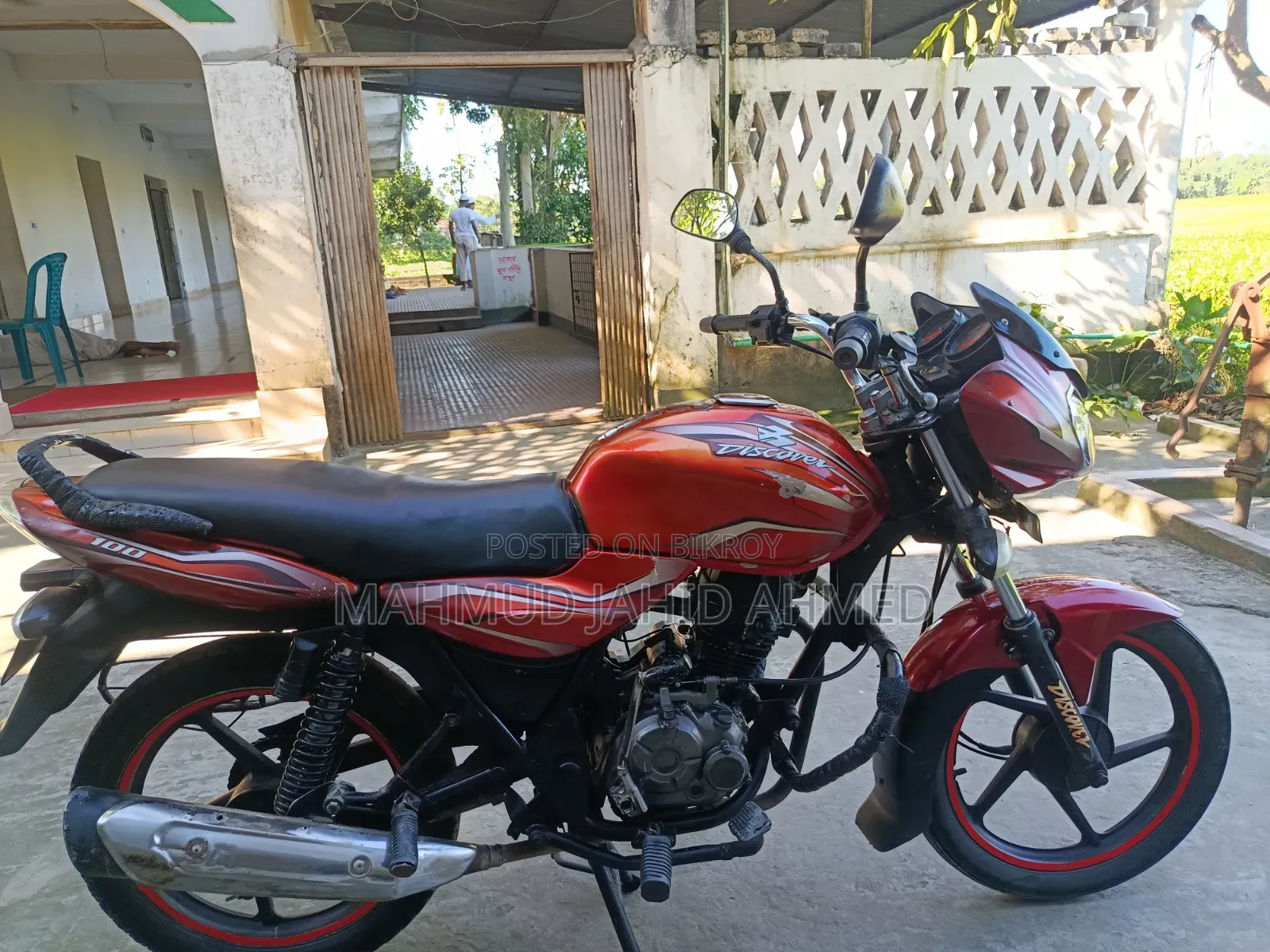 Bajaj Discover 100 2012 Red