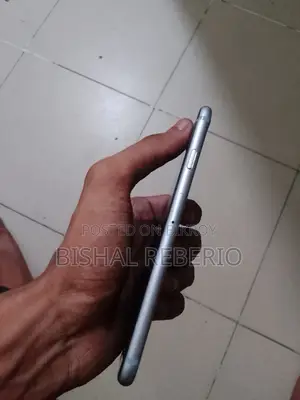 Apple iPhone 6s 32 GB Gray