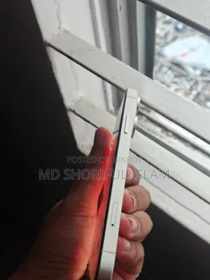 অ্যাপল আইফোন এক্সআর ৬৪ জিবি সিলভার