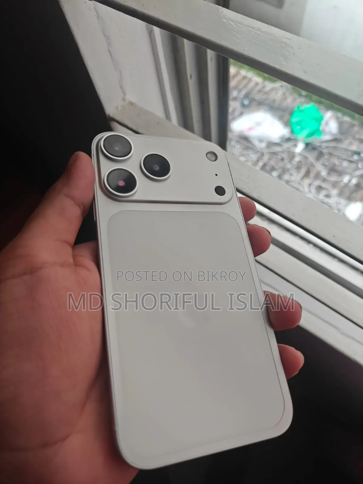 অ্যাপল আইফোন এক্সআর ৬৪ জিবি সিলভার