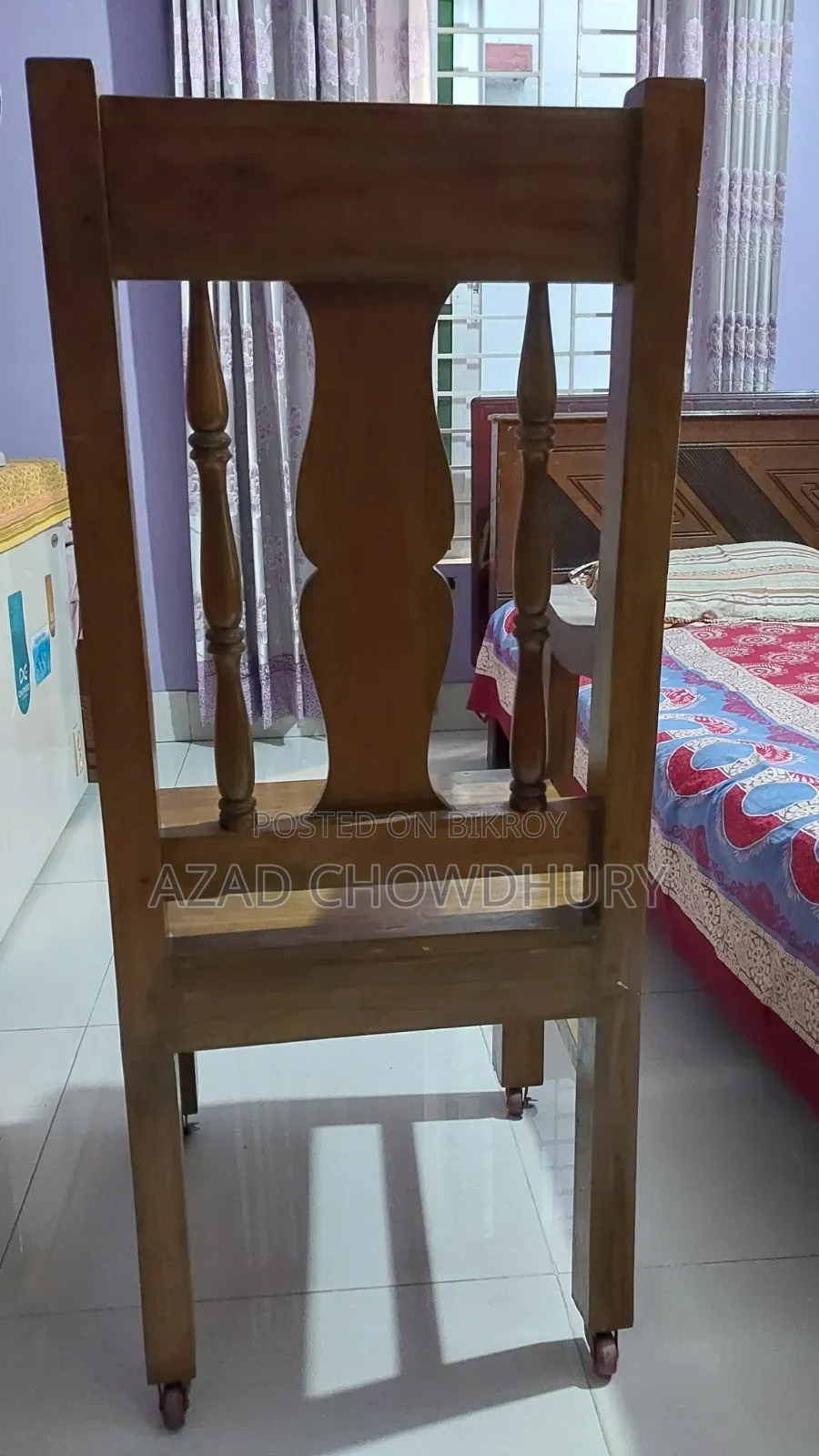Teak wood armrest four wheel seating chair