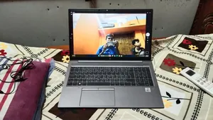 Laptop HP ZBook Firefly 15 G7 16GB Intel Core i7 SSHD (Hybrid) 512GB