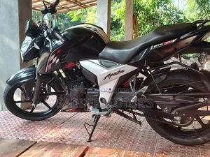 টিভিএস আপাচে আরটিআর ১৬০ ৪ভি এফআই ২০২২ কালো