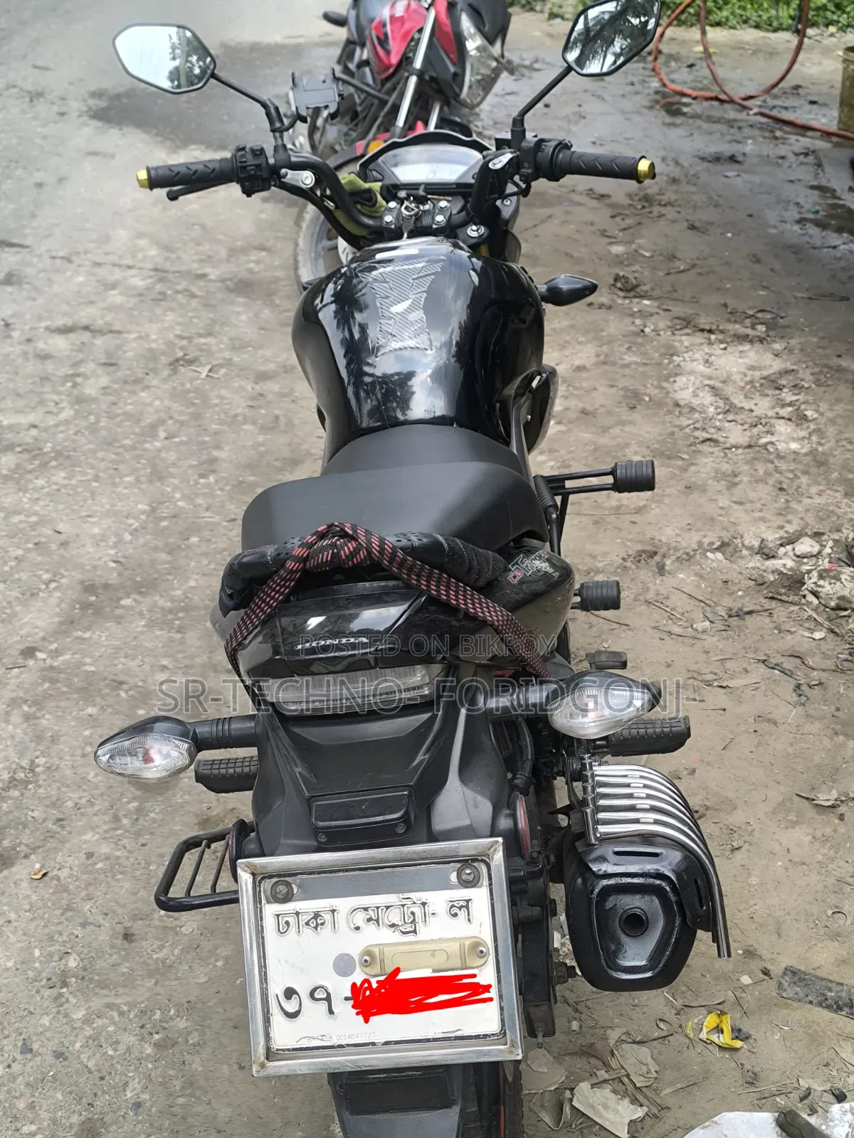 হোন্ডা সিবি ২০১৮ কালো