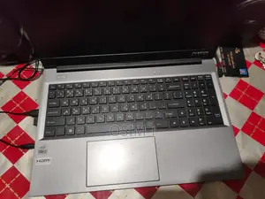 ল্যাপটপ ৮জিবি ইন্টেল কোর আই৭ এসএসডি ৫১২জিবি