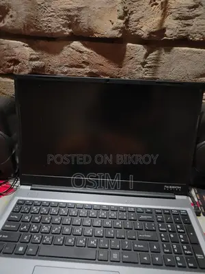 ল্যাপটপ ৮জিবি ইন্টেল কোর আই৭ এসএসডি ৫১২জিবি