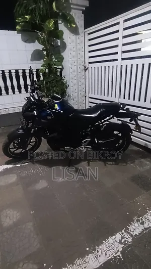 ইয়ামাহা এমটি-১৫ ২০২১ নীল
