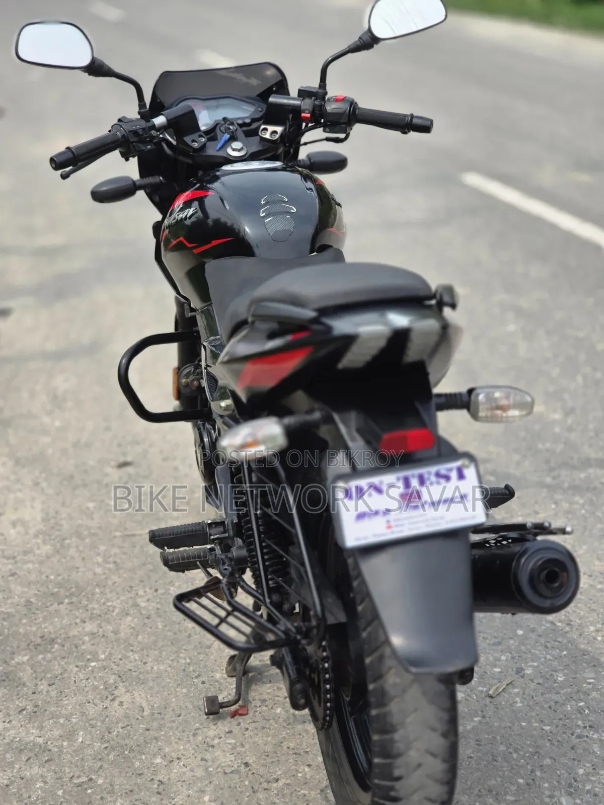 Bajaj Pulsar 150 2025 Black