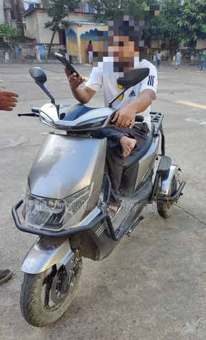 রেভিউ সি৩২ ২০২৬ কালো