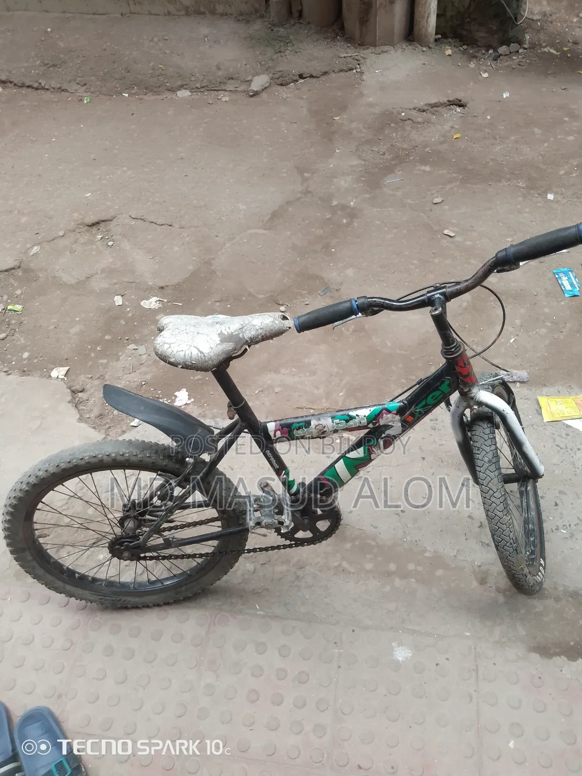 সাইকেল টি বাচ্চারা চালাতে পারবেন। ব্যবহৃত।