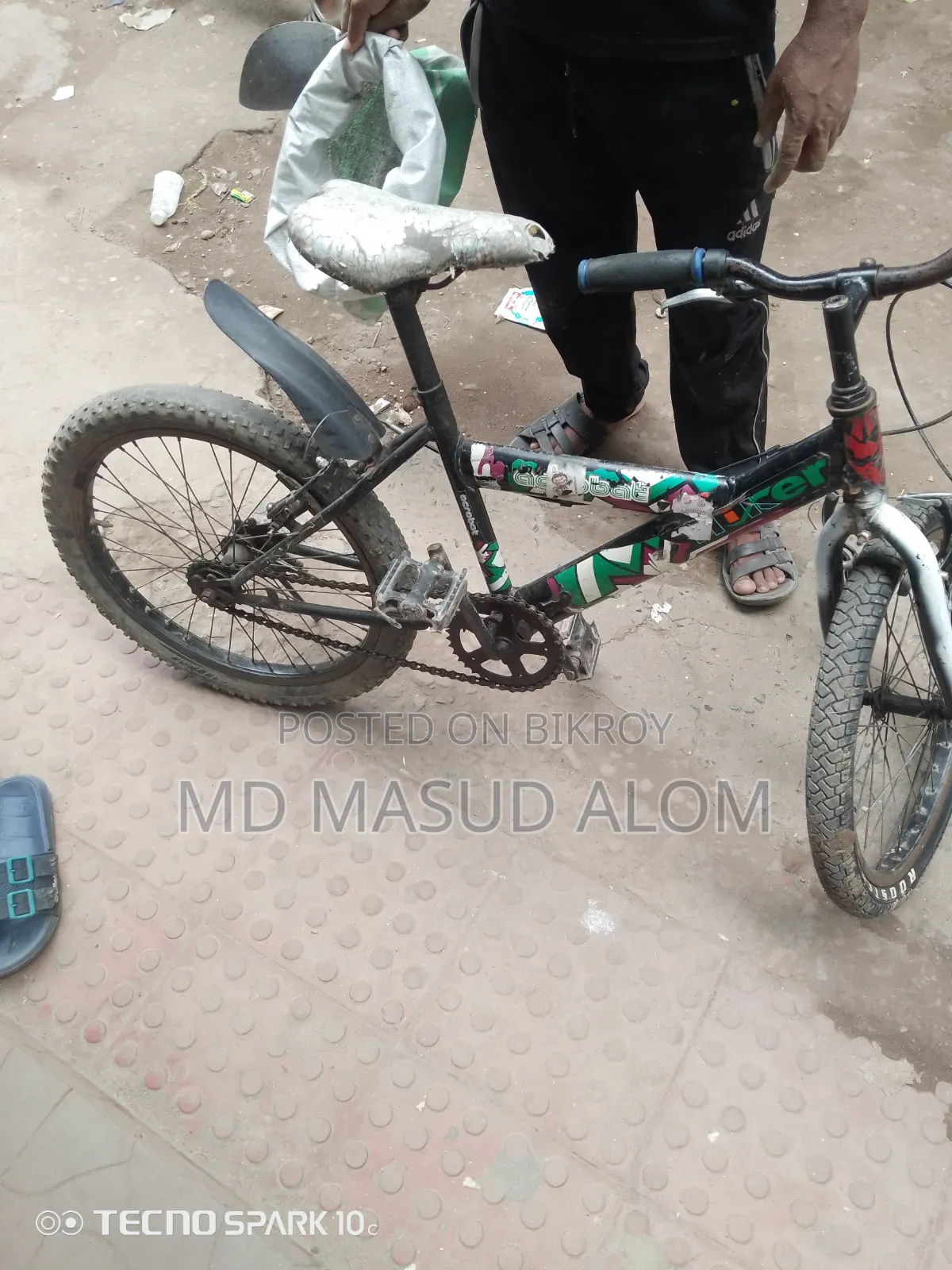 সাইকেল টি বাচ্চারা চালাতে পারবেন। ব্যবহৃত।