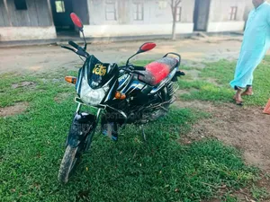 TVS Metro ২০১৪ ব্ল্যাক