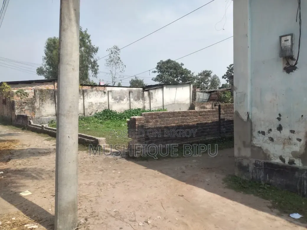 জমির জন্য বিজ্ঞাপন (৮ শতক)