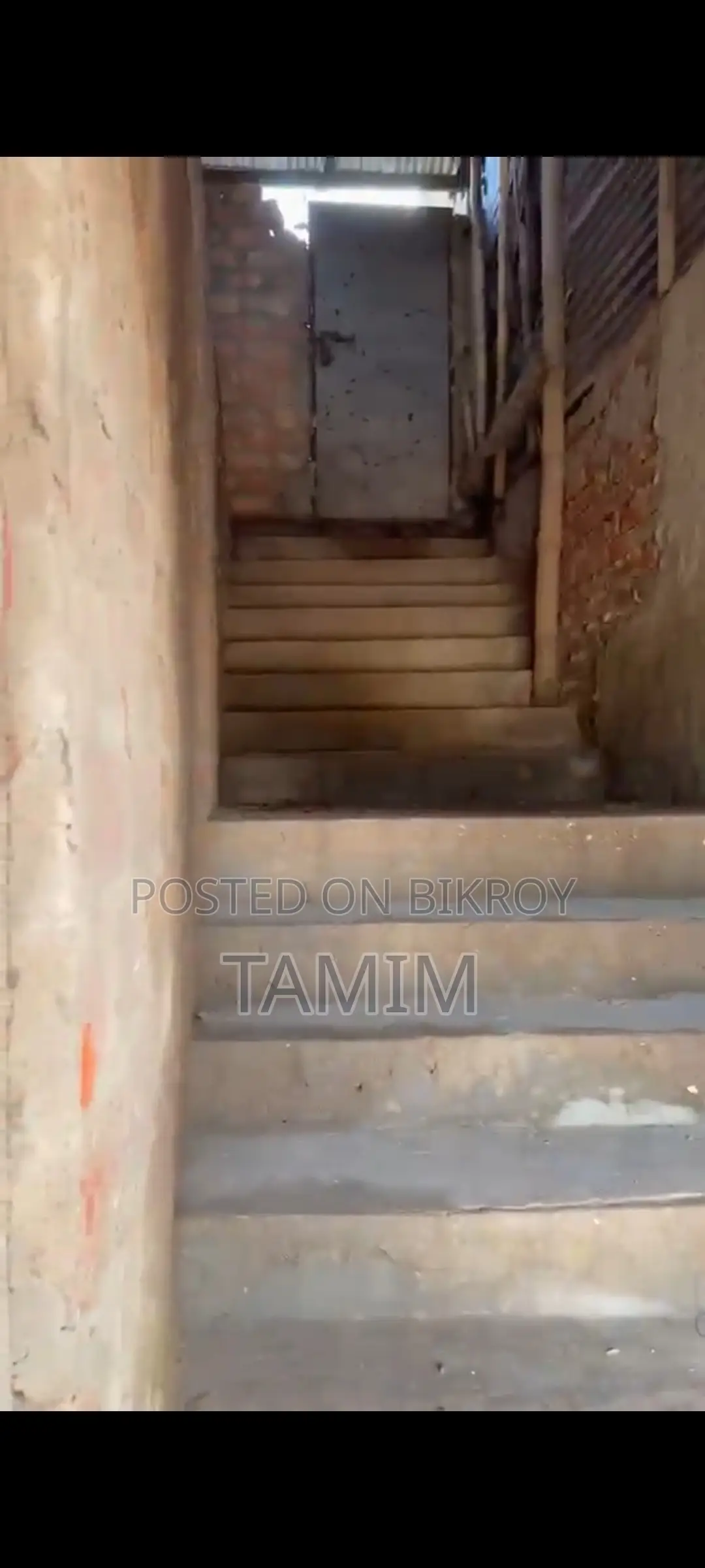 শায়েস্তাগঞ্জ চত্ত্বরে ৩ শতক কমার্শিয়াল প্রপার্টি