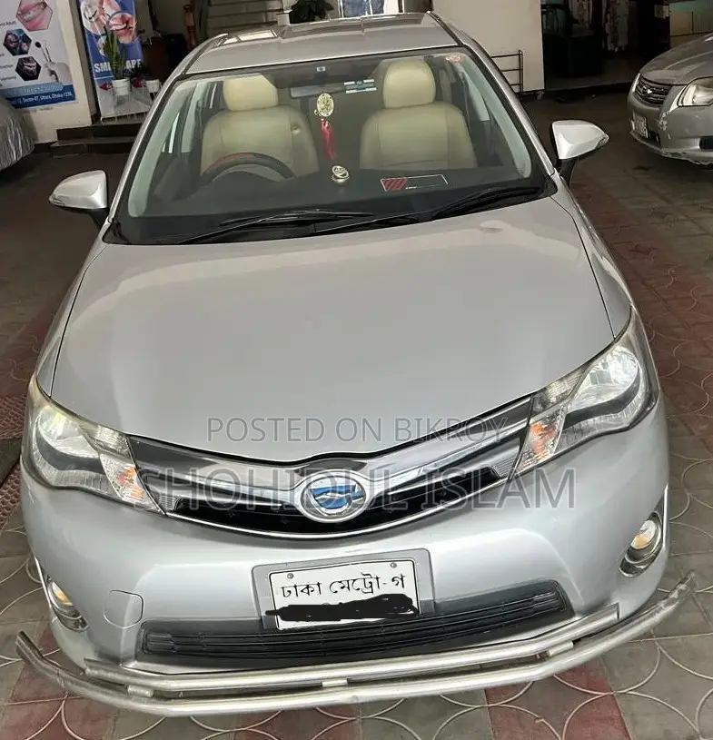 Toyota Axio 2013 Silver