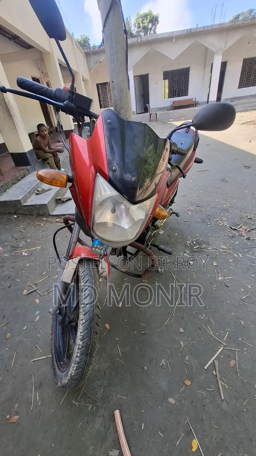 রানার বুলেট ১০০ ২০১৬ রেড