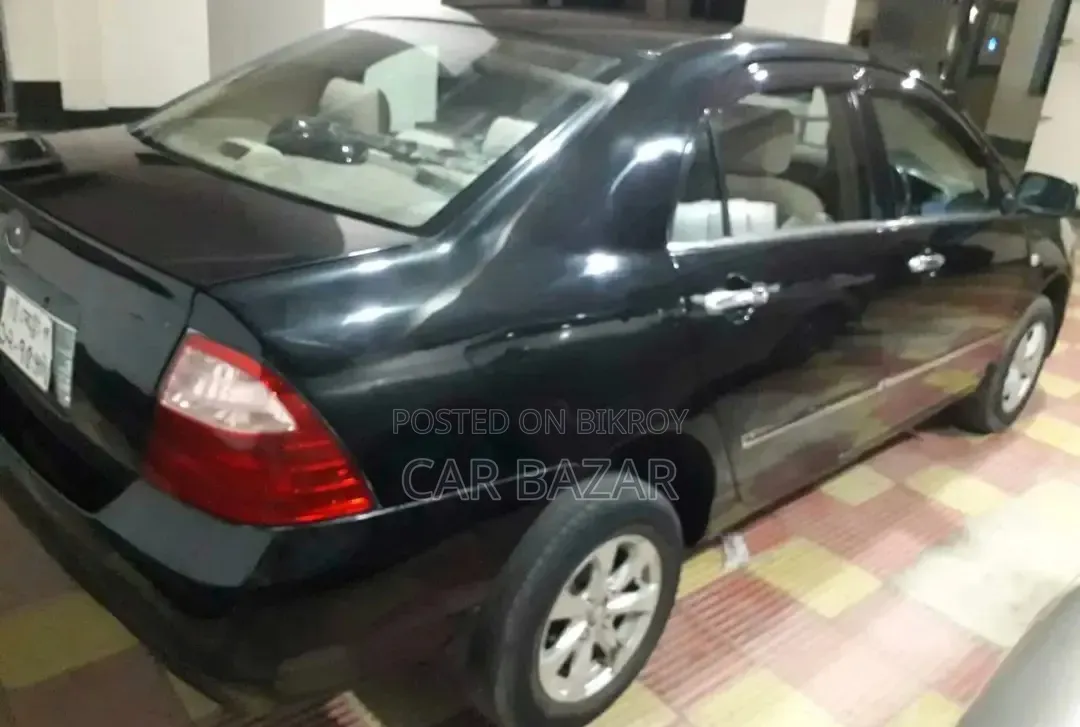 Toyota Corolla Sedan 2004 Black