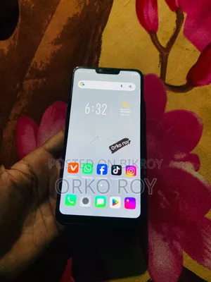 Oppo A3s 64 GB Blue