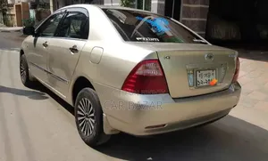 Toyota Corolla Sedan 2004 Gold