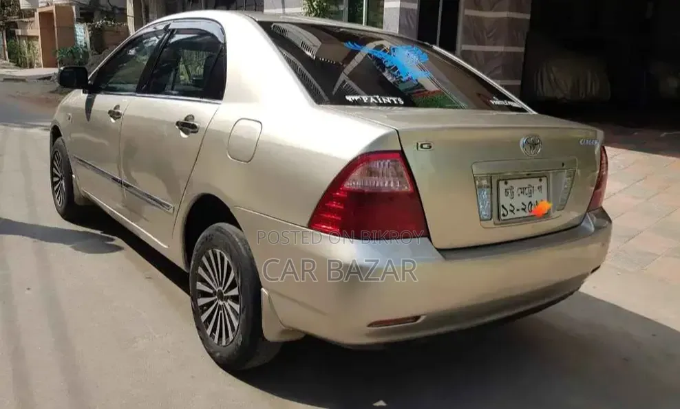 Toyota Corolla Sedan 2004 Gold