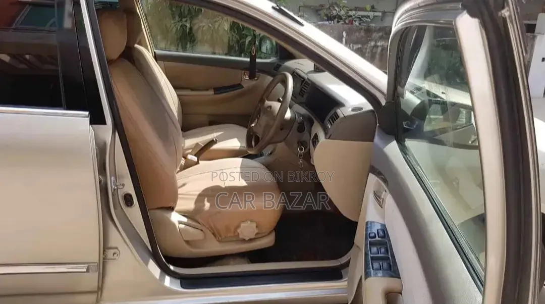 Toyota Corolla Sedan 2004 Gold