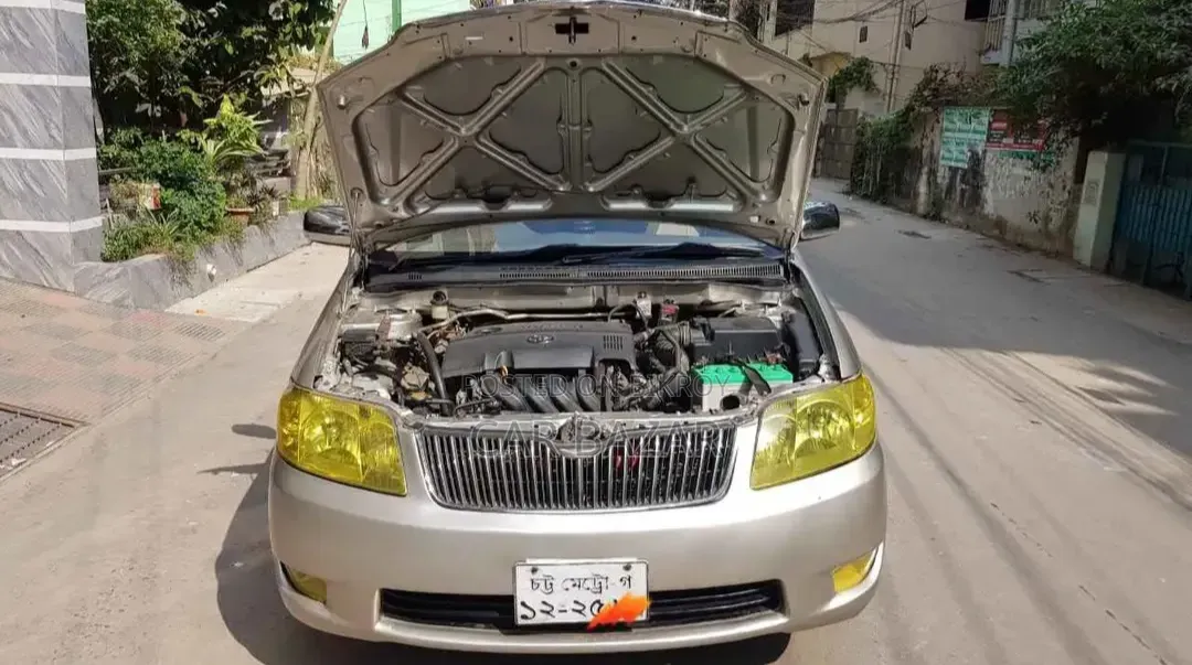 Toyota Corolla Sedan 2004 Gold