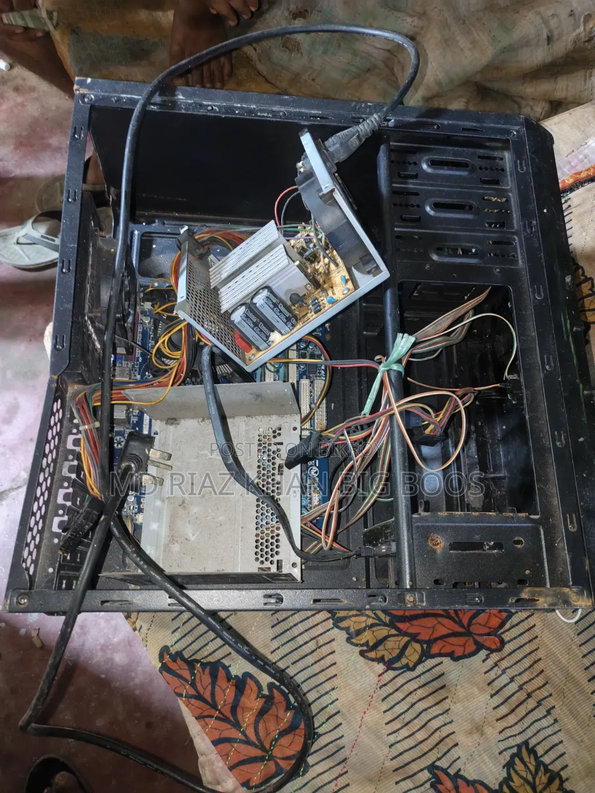 A PC and a Monitor will be sold