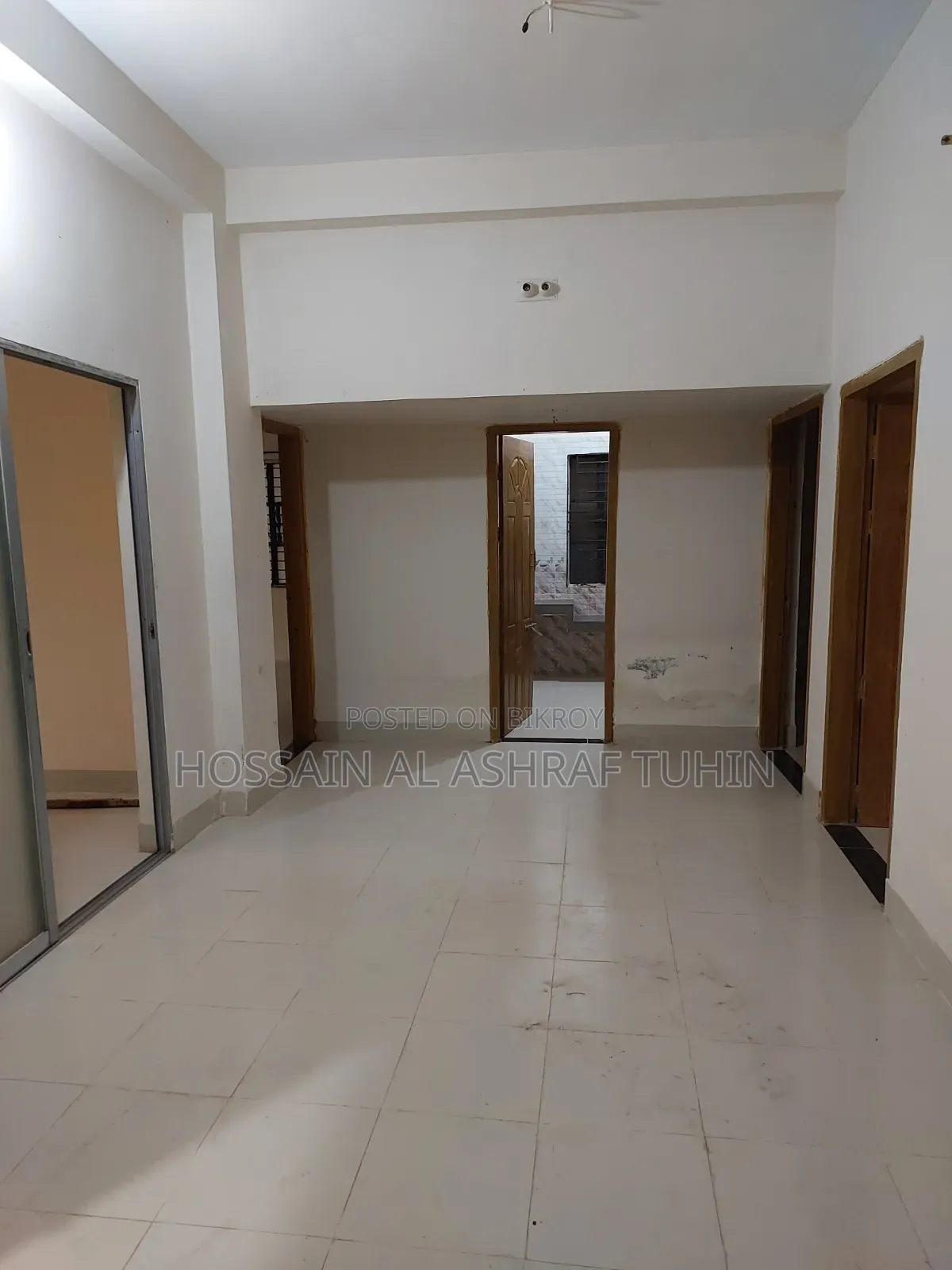 3-Bedroom Apartment in Swapnobilas, Halishahar for Rent