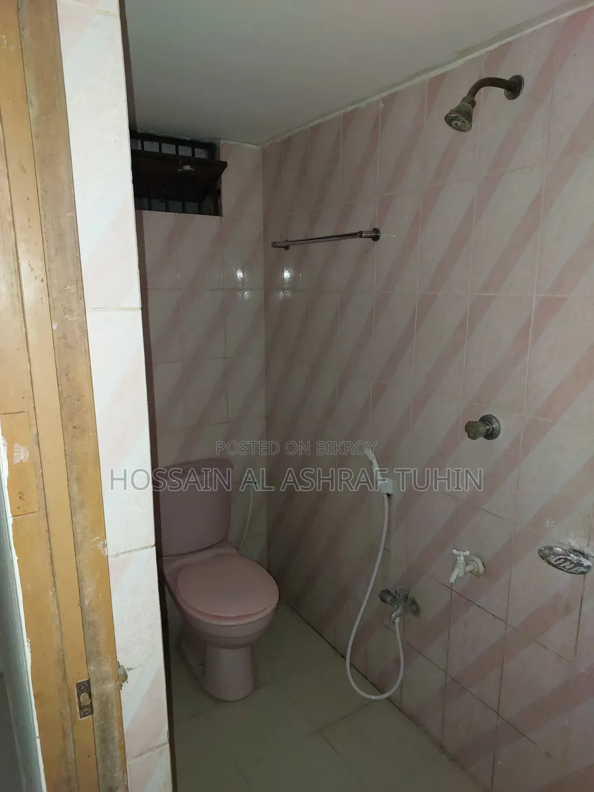 3-Bedroom Apartment in Swapnobilas, Halishahar for Rent