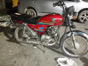 Honda 2009 Red