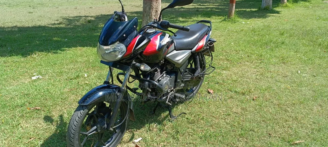 Bajaj Discover 125 2018 Black