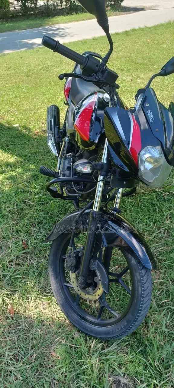 Bajaj Discover 125 2018 Black