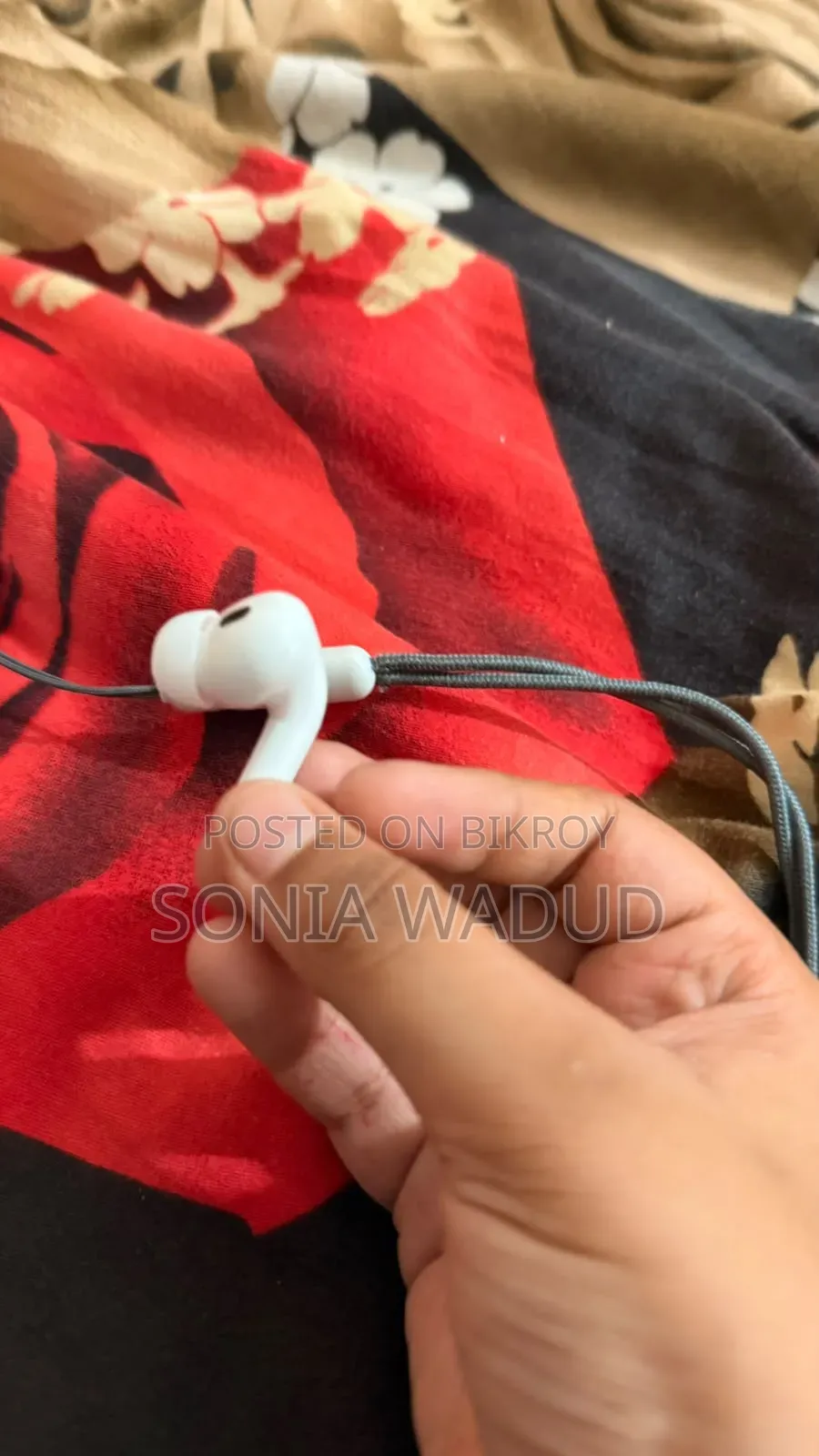 একটা এয়ারপডস প্রো ২ সেল হবে